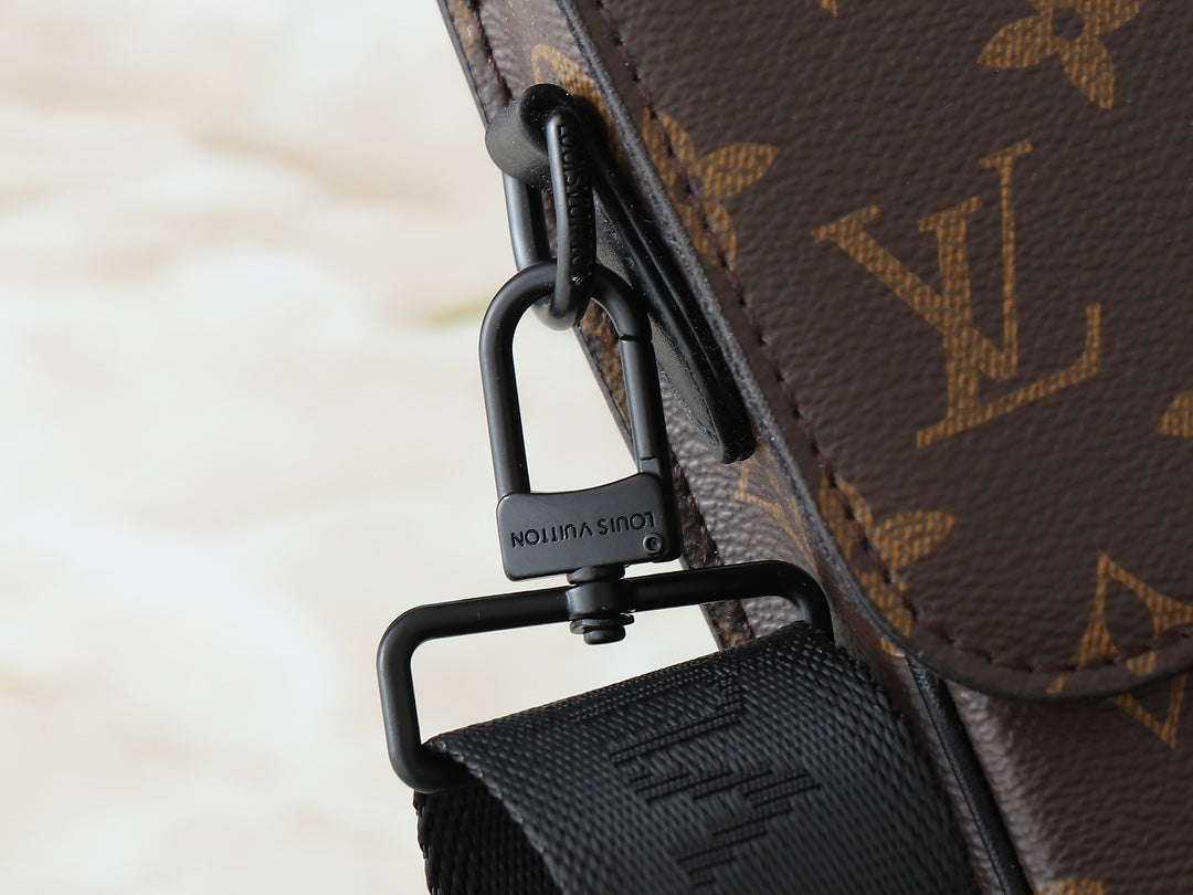 Louis Vuitton S-Lock Briefcase M20835 brn – Inquire Price via WhatsApp