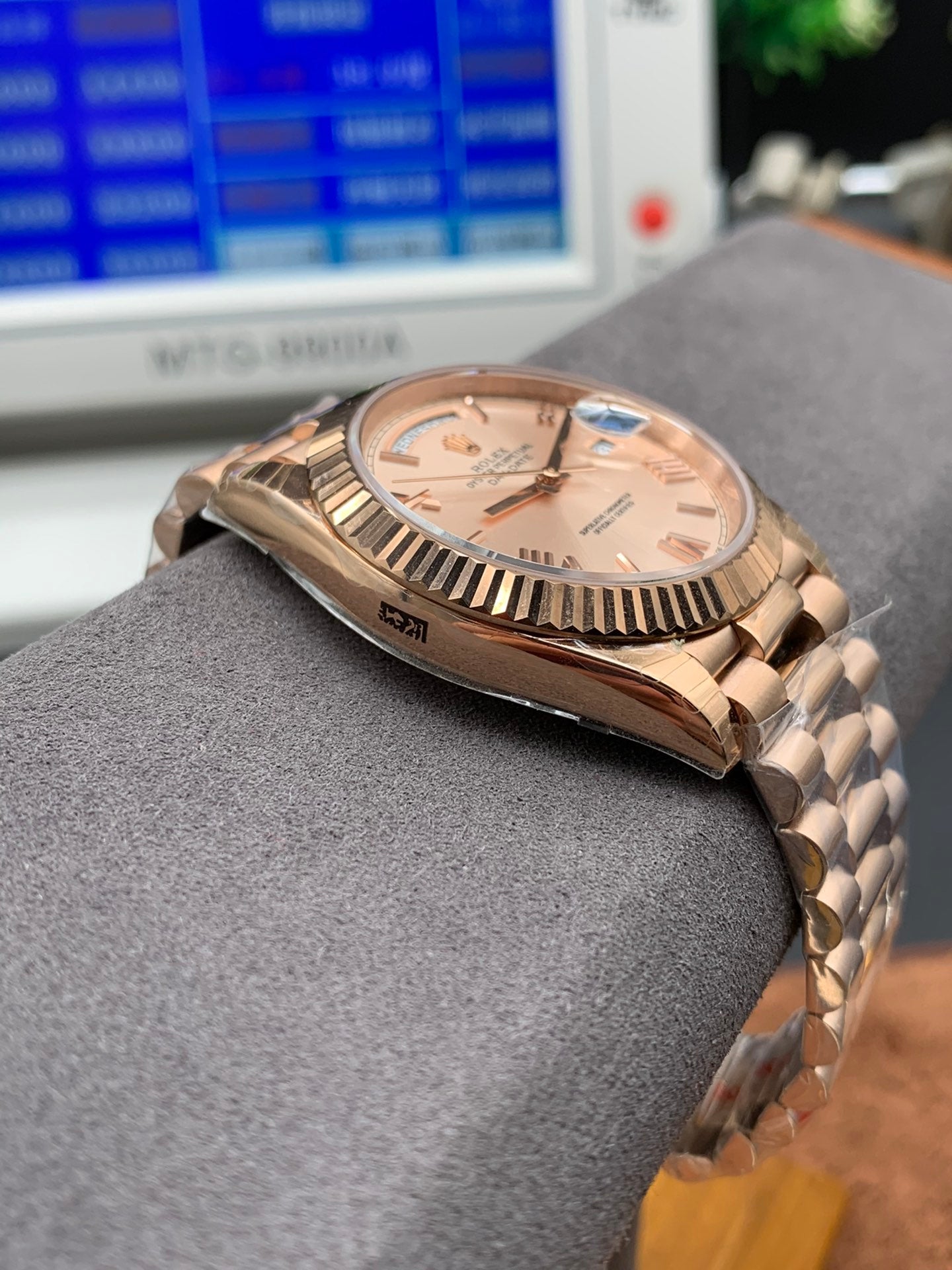 Rolex Day-Date 40mm Everose Gold, Sundust Dial, Swiss Movement – Inquire Price via WhatsApp